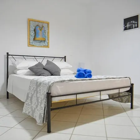 Seaside Alexandra,acharavi. Holiday home *