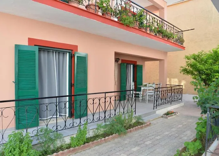 Seaside Alexandra,acharavi. Tatil Evi