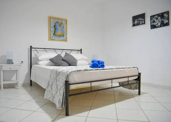 Seaside Alexandra,acharavi. Holiday home *