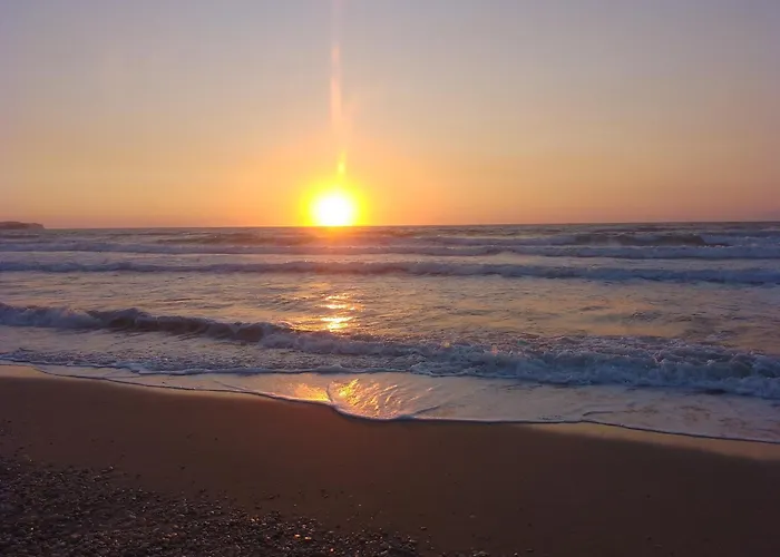 Seaside Alexandra,acharavi. * 阿查拉维